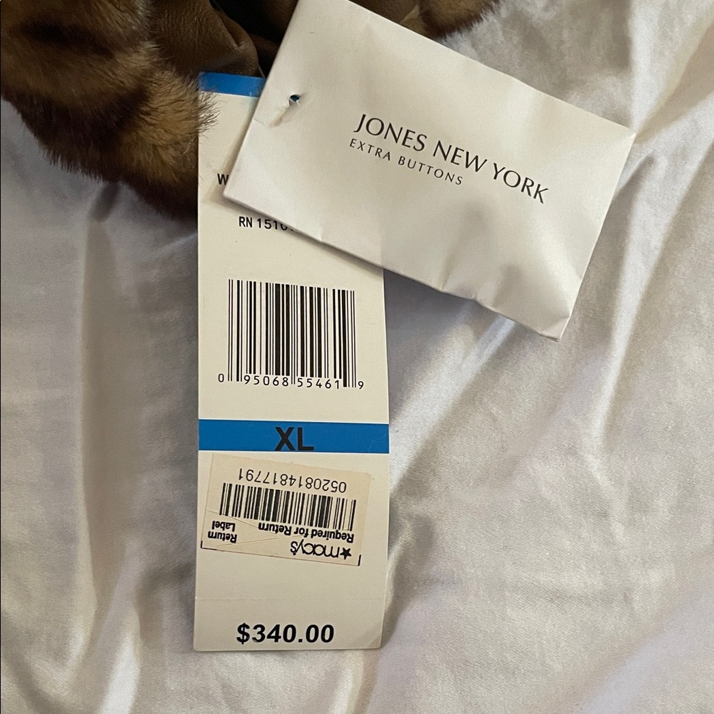 Jones New York Faux Fur hooded coat - Picture 2 of 4